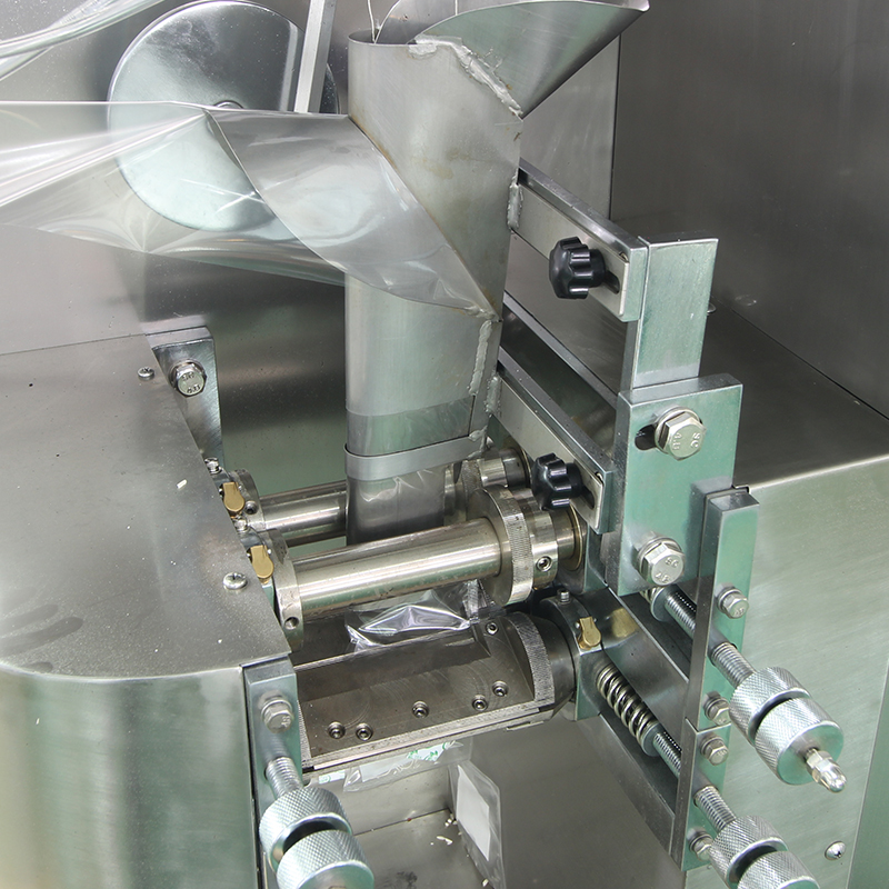 Tea-Bag-Packaging-Machine-4